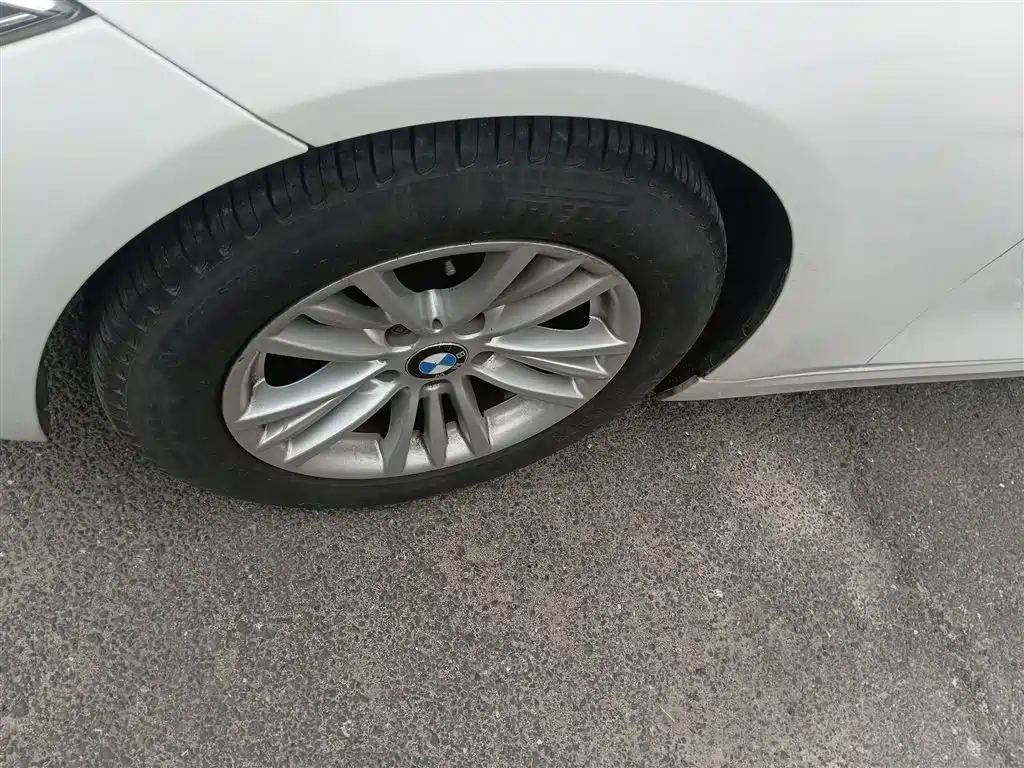 BMW 3 Series 2015 — фото 25
