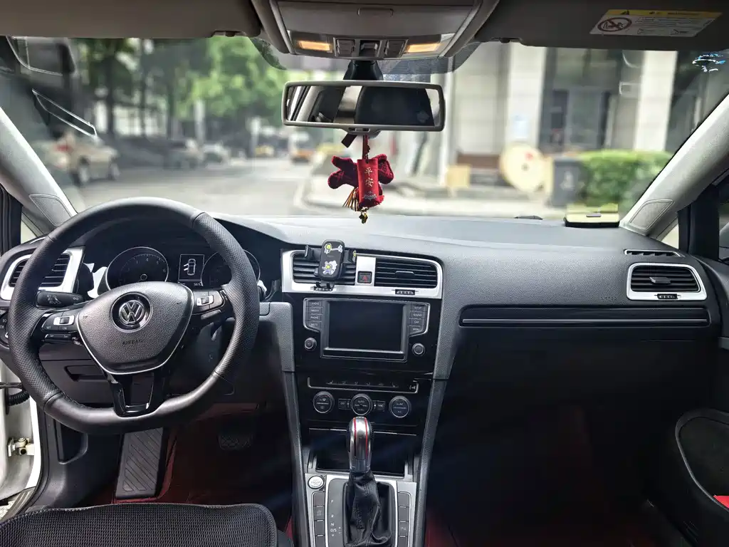 Volkswagen Golf 2016