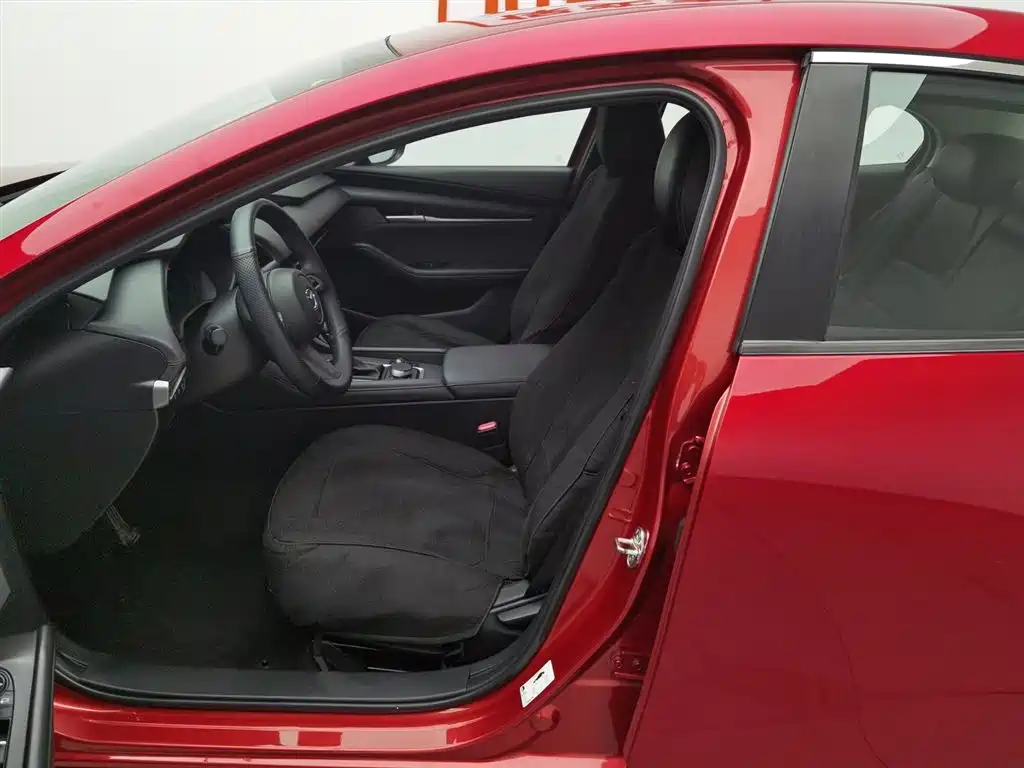 Mazda 3 Axela 2020 — фото 10