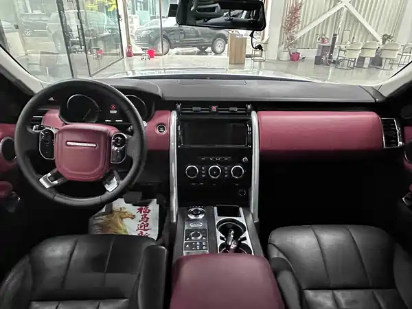 Land Rover Discovery 2018