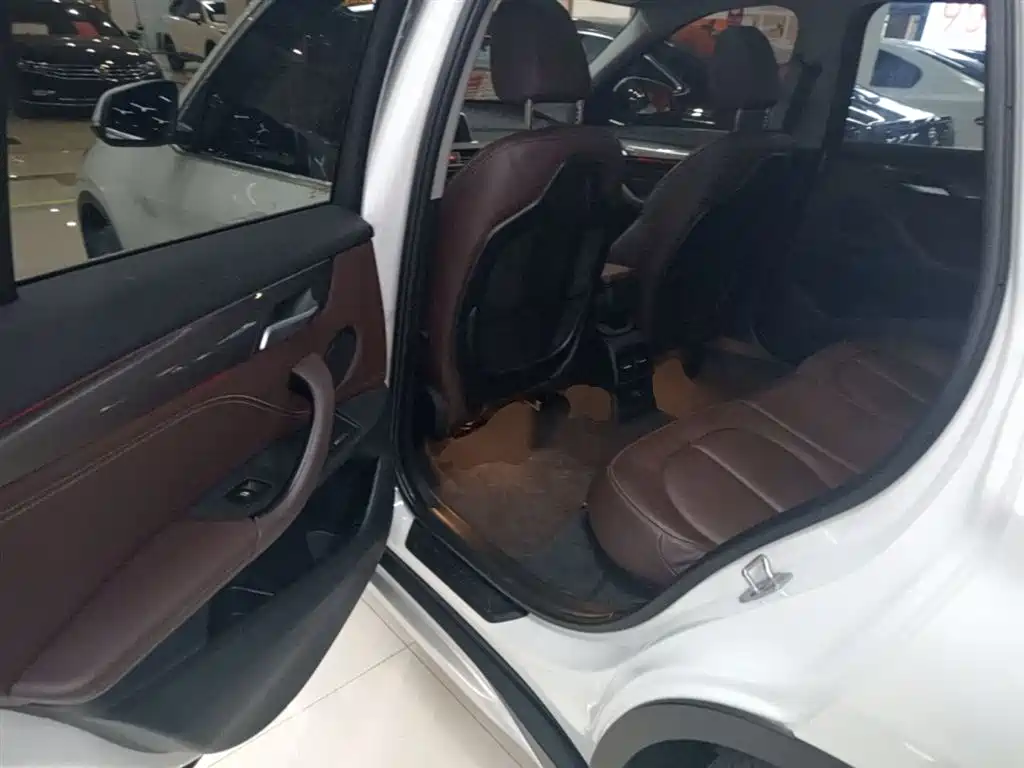 BMW X1 2017 — фото 17