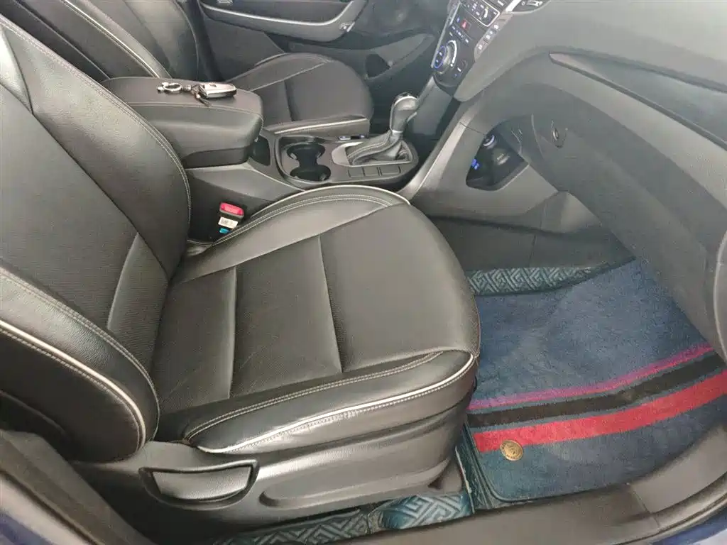 Hyundai Santa Fe 2018 — фото 20