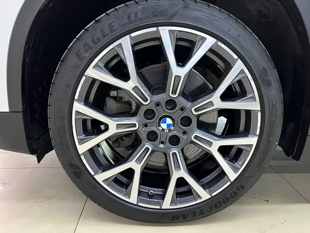 BMW X1 2021 — фото 4