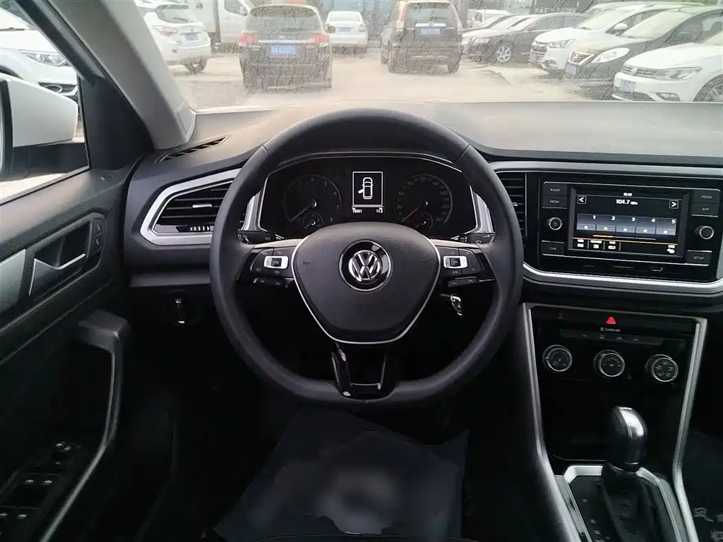 Volkswagen T-Roc 2020 — фото 3