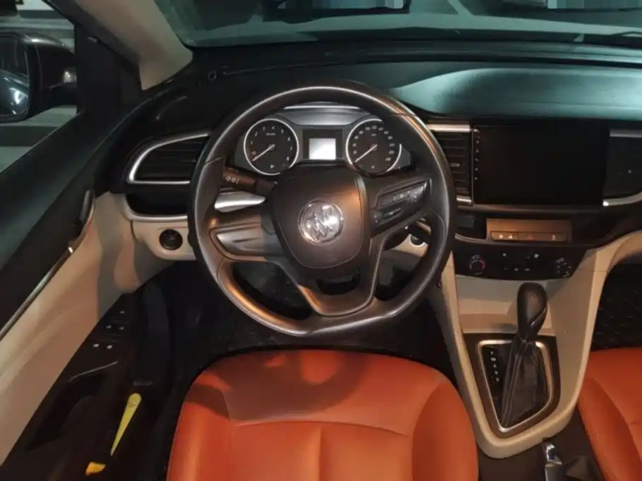 Buick Excelle 2016 — фото 13