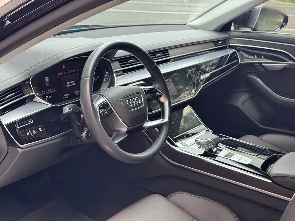 Audi A8 2023 — фото 9