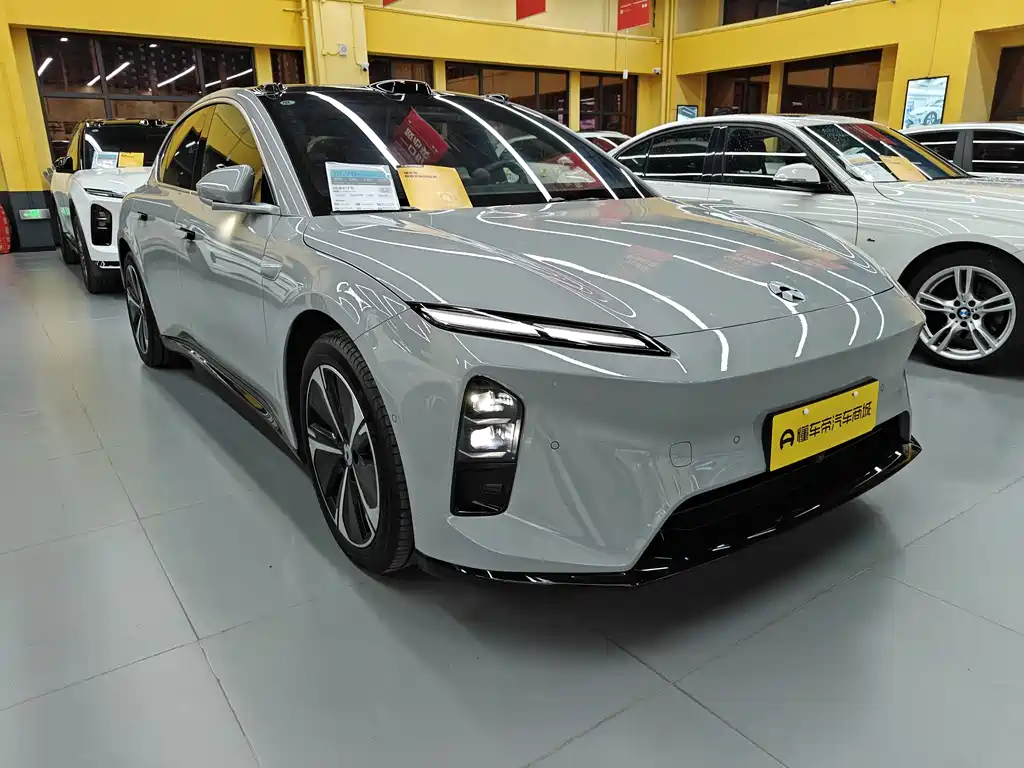 NIO ET5 2025