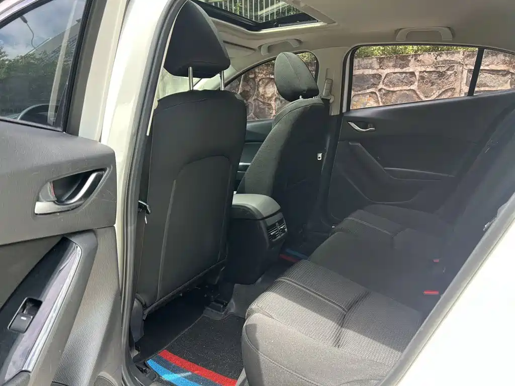 Mazda 3 Axela 2018