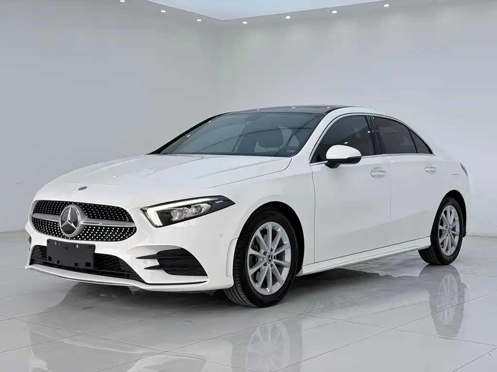 Mercedes-Benz A-Class 2021 — фото 1