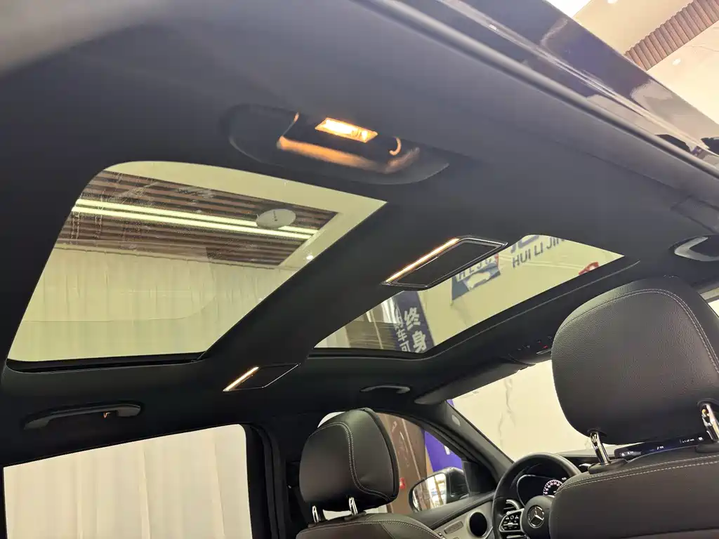 Mercedes-Benz GLC 2020 — фото 16