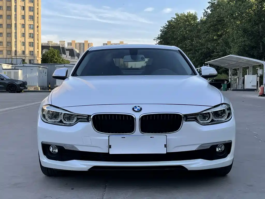 BMW 3 Series 2017 — фото 3
