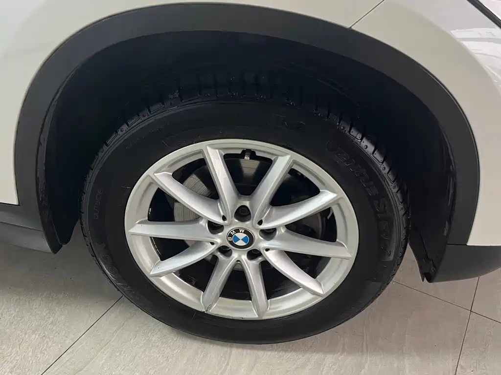 BMW X1 2019 — фото 15