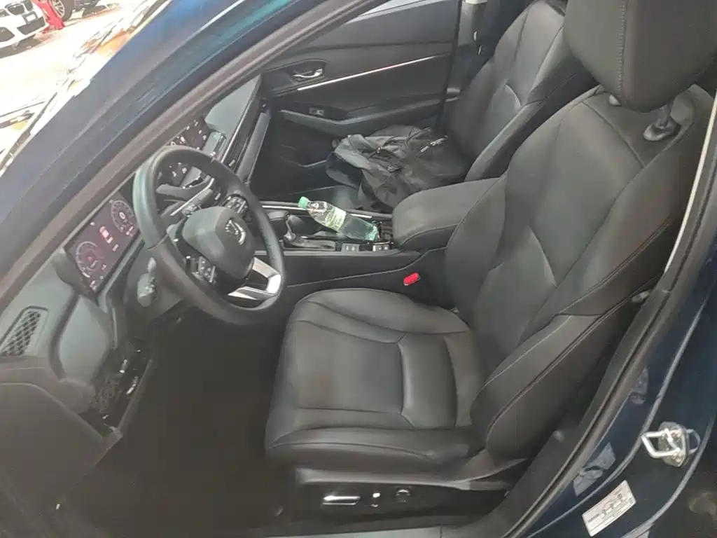 Honda Accord 2023 — фото 15