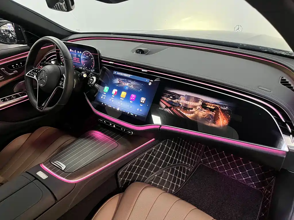 Mercedes-Benz E-Class 2024