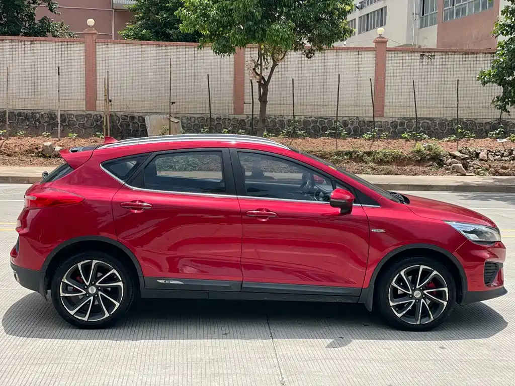 Geely Emgrand GS 2019 — фото 13