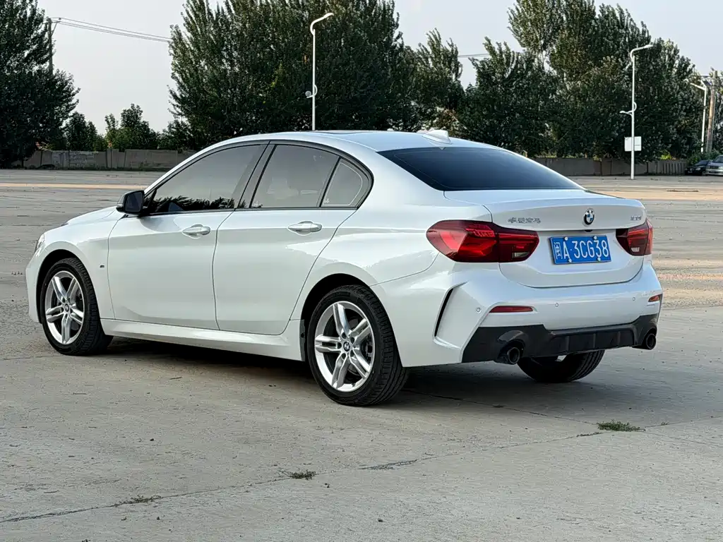BMW 1 Series 2023