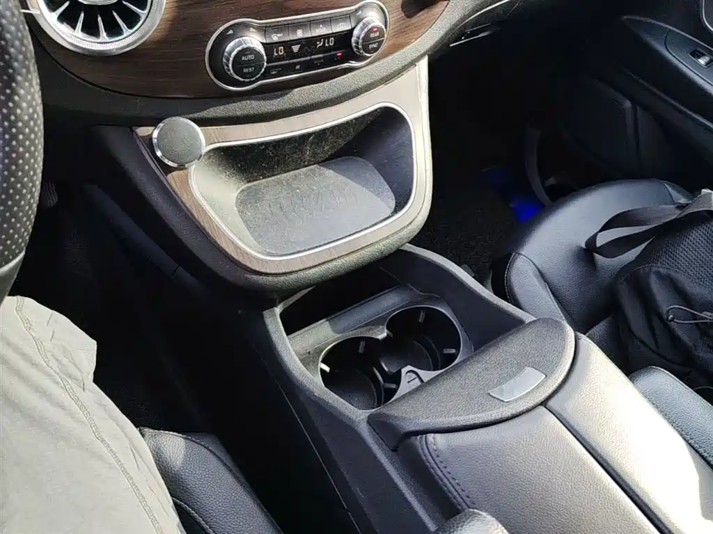 Mercedes-Benz Vito 2020 — фото 14