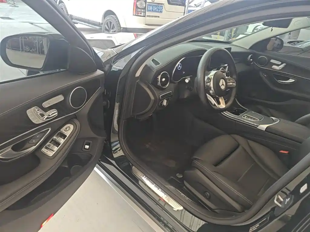 Mercedes-Benz C-Class 2021 — фото 16