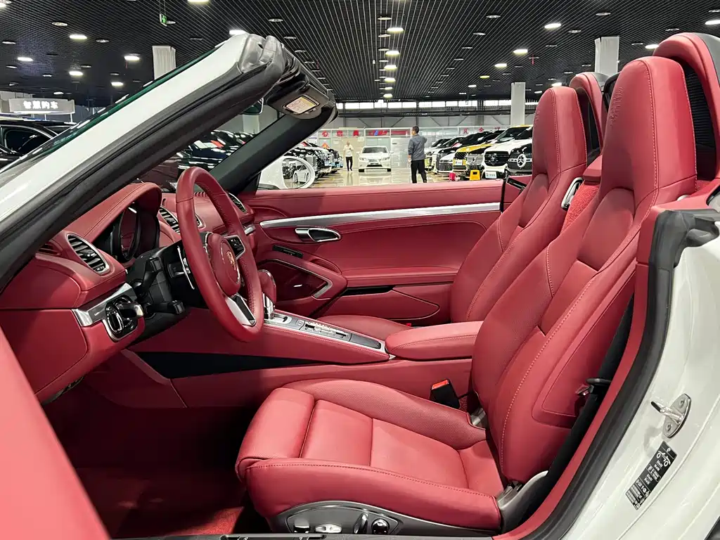 Porsche 718 2025 — фото 13