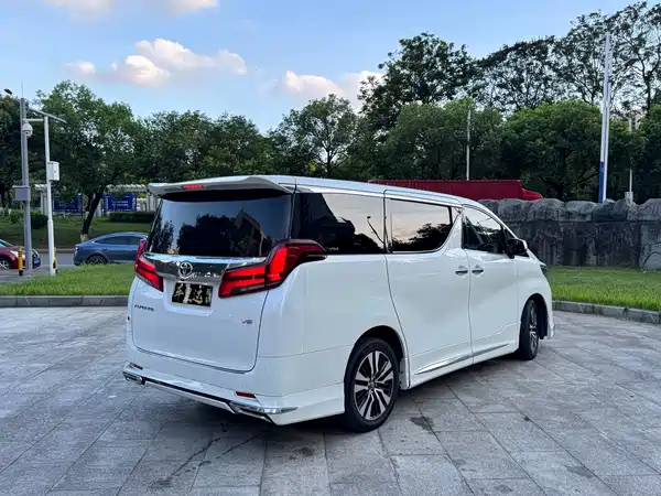 Toyota Alphard 2019