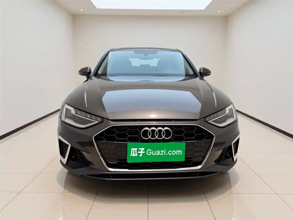 Audi A4L 2022 — фото 2