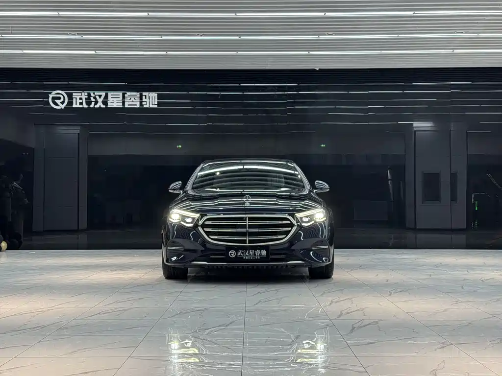 Mercedes-Benz E-Class 2023
