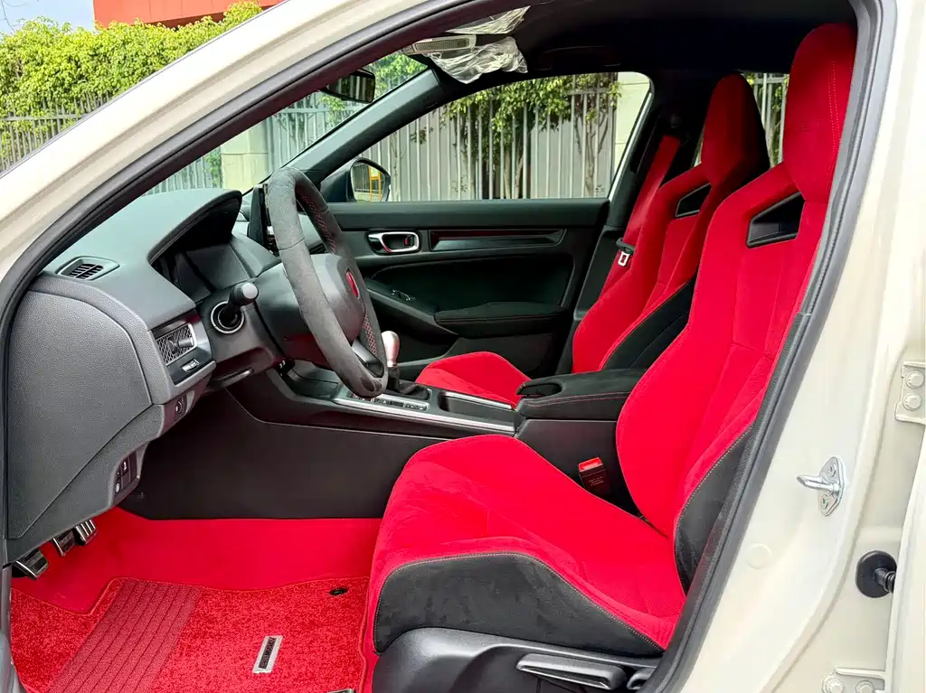 Honda Civic 2025 — фото 16