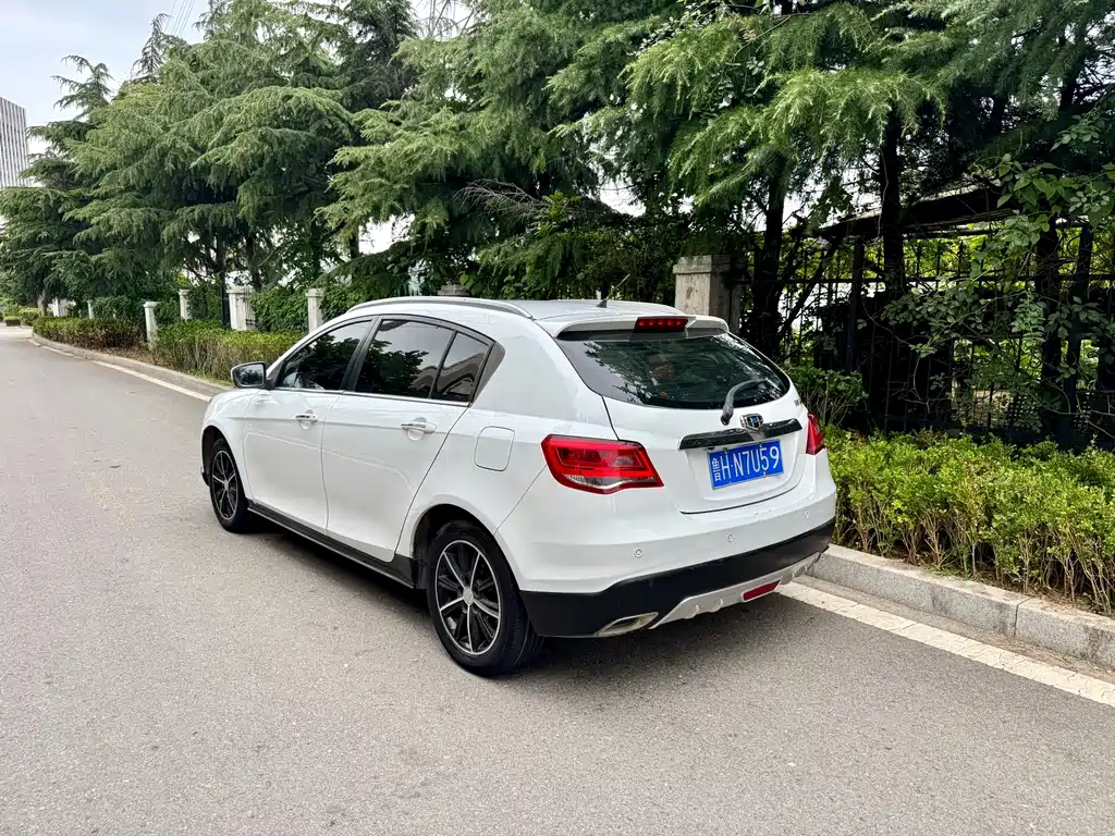 Geely Emgrand 2016