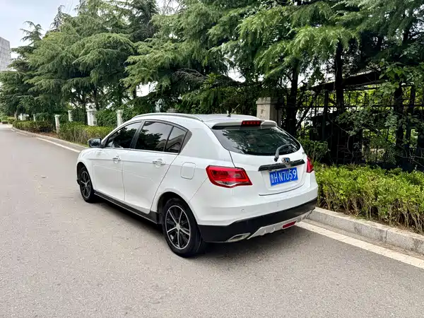 Geely Emgrand 2016