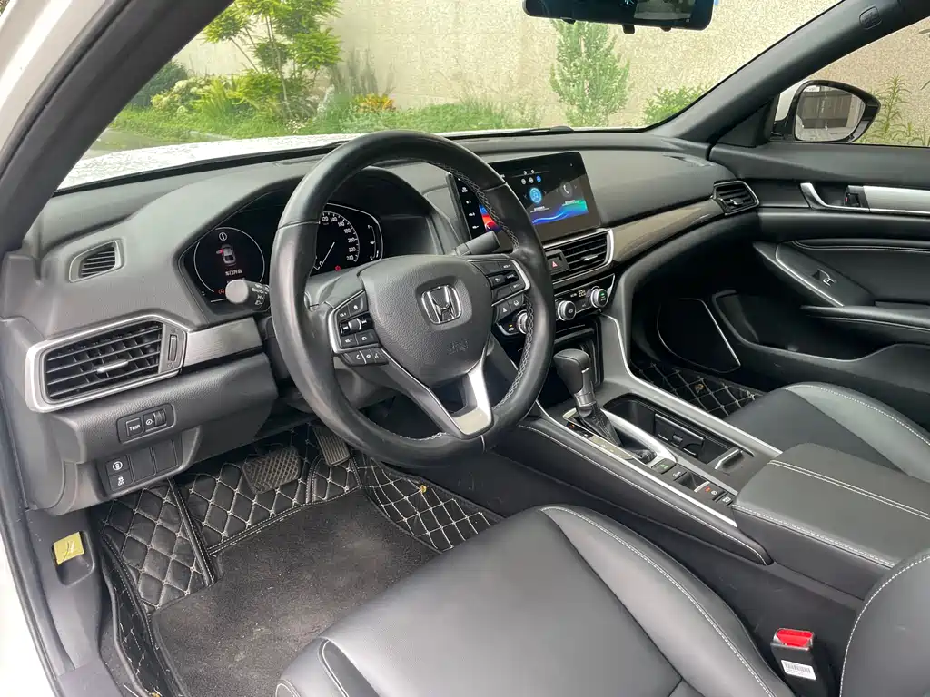 Honda Inspire 2023 — фото 17