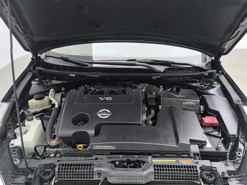 Nissan Teana 2010