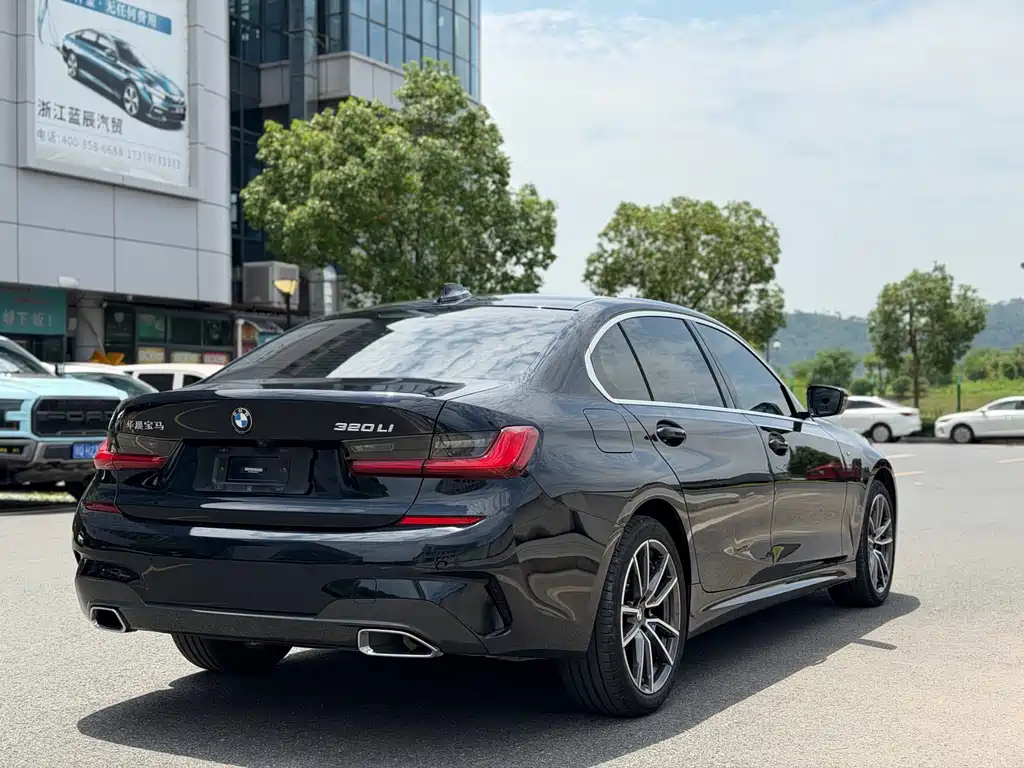 BMW 3 Series 2021 — фото 15