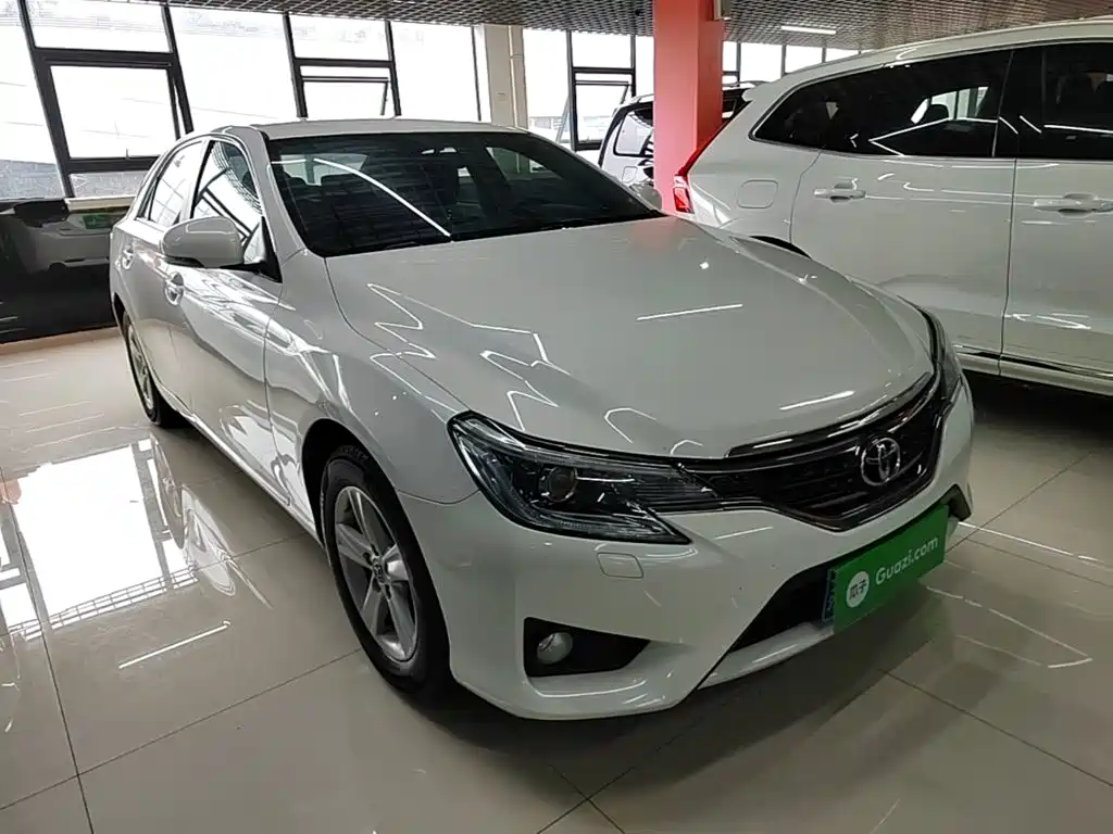 Toyota Reiz 2016