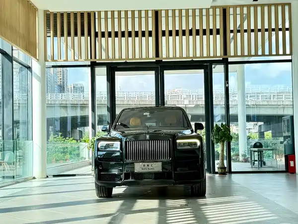 Rolls-Royce Cullinan 2023