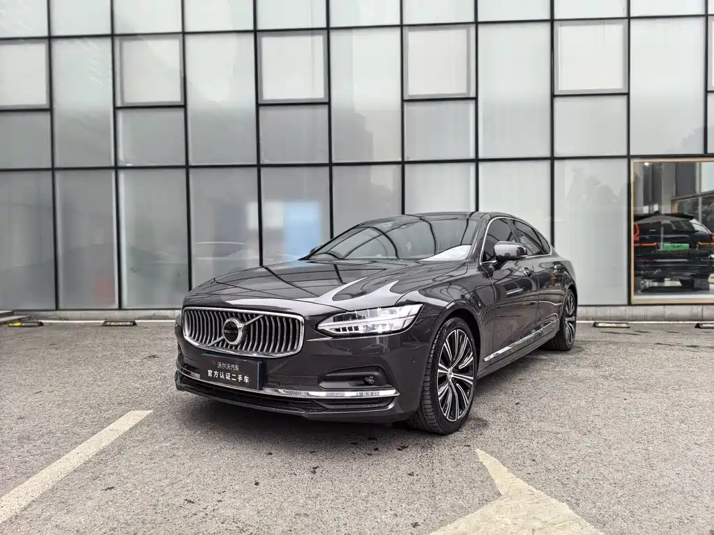 Volvo S90 2023 — фото 1