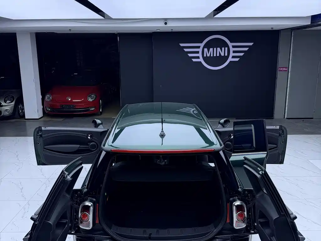 MINI Clubman 2014 — фото 9