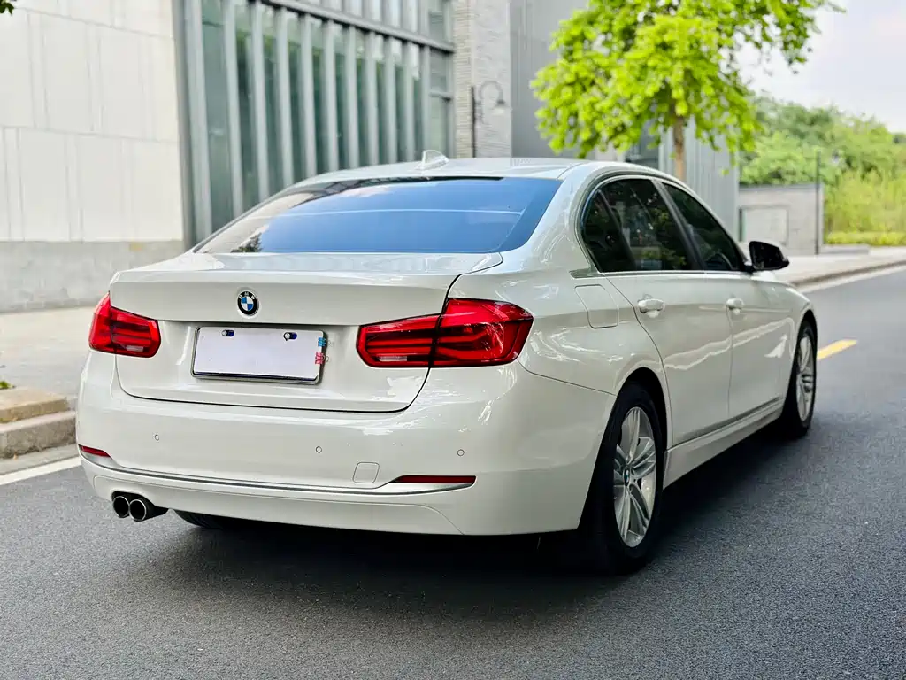 BMW 3 Series 2017 — фото 6