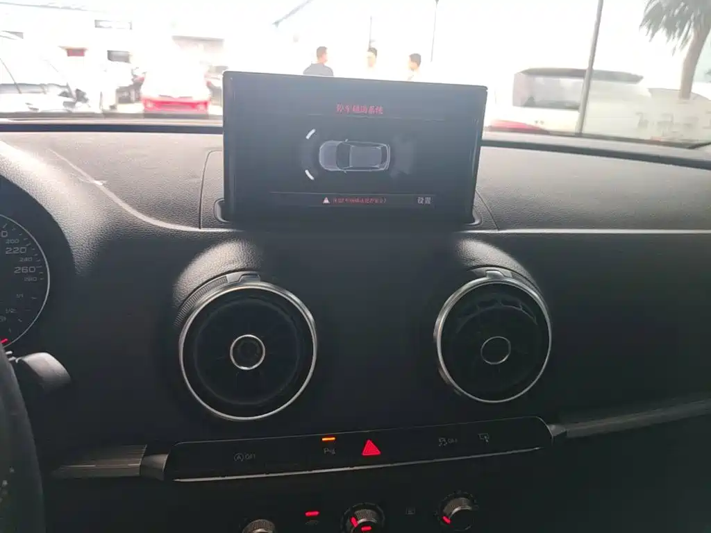 Audi A3 2015 — фото 13