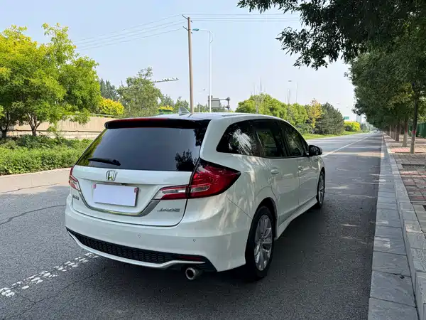Honda Jade 2018