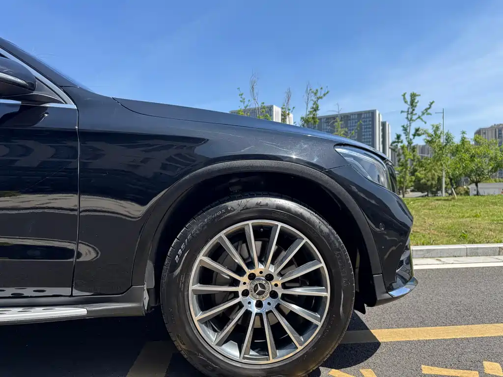 Mercedes-Benz GLC 2019 — фото 24