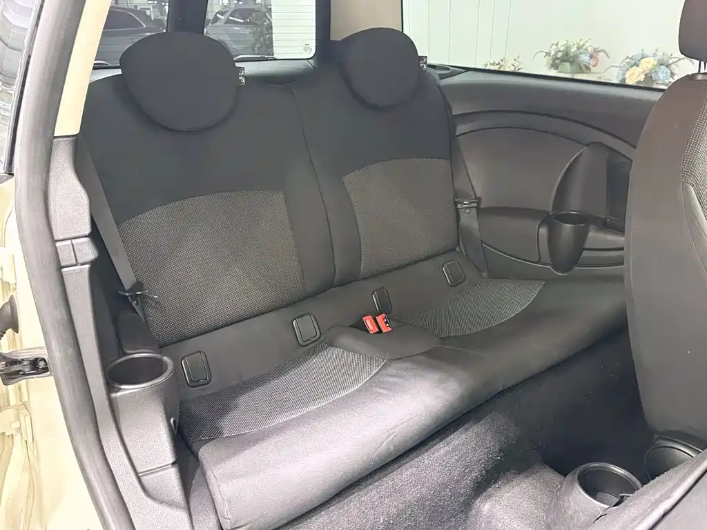 MINI Clubman 2014 — фото 17