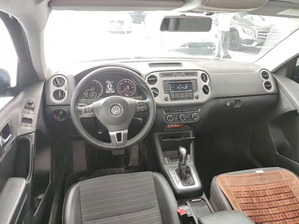 Volkswagen Tiguan 2016 — фото 10