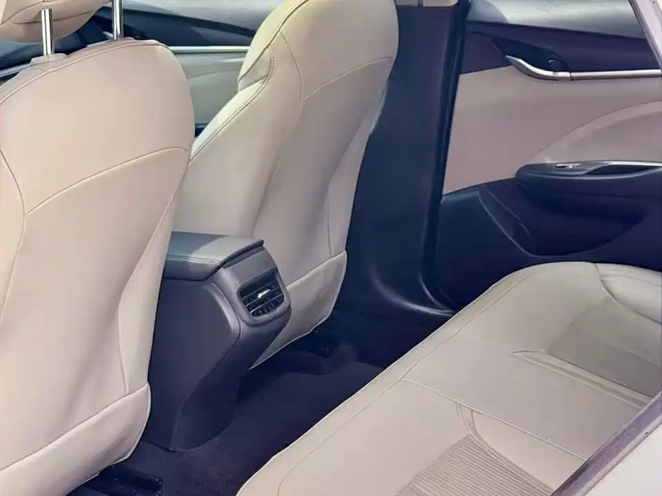 Buick Excelle GT 2017 — фото 12