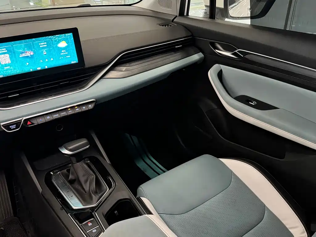Geely Emgrand S 2023 — фото 13