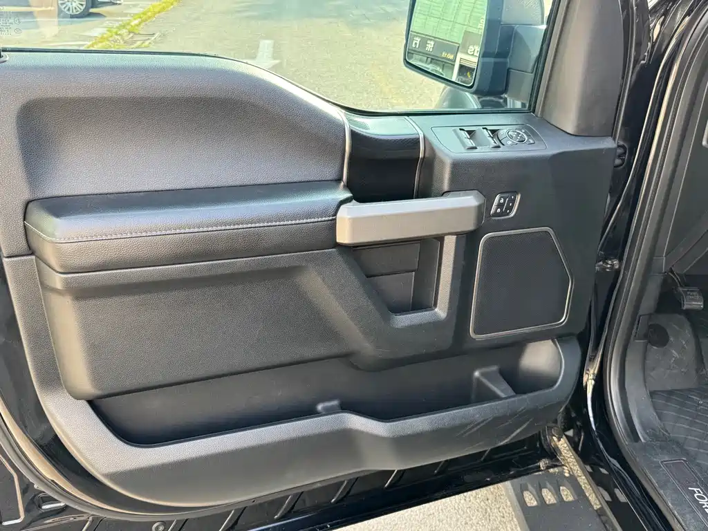 Ford F-150 Raptor 2017 — фото 12