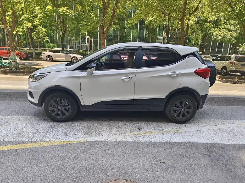 BYD Yuan EV 2019