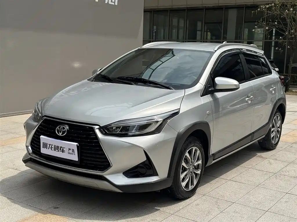 Toyota Yaris L 2021 — фото 3