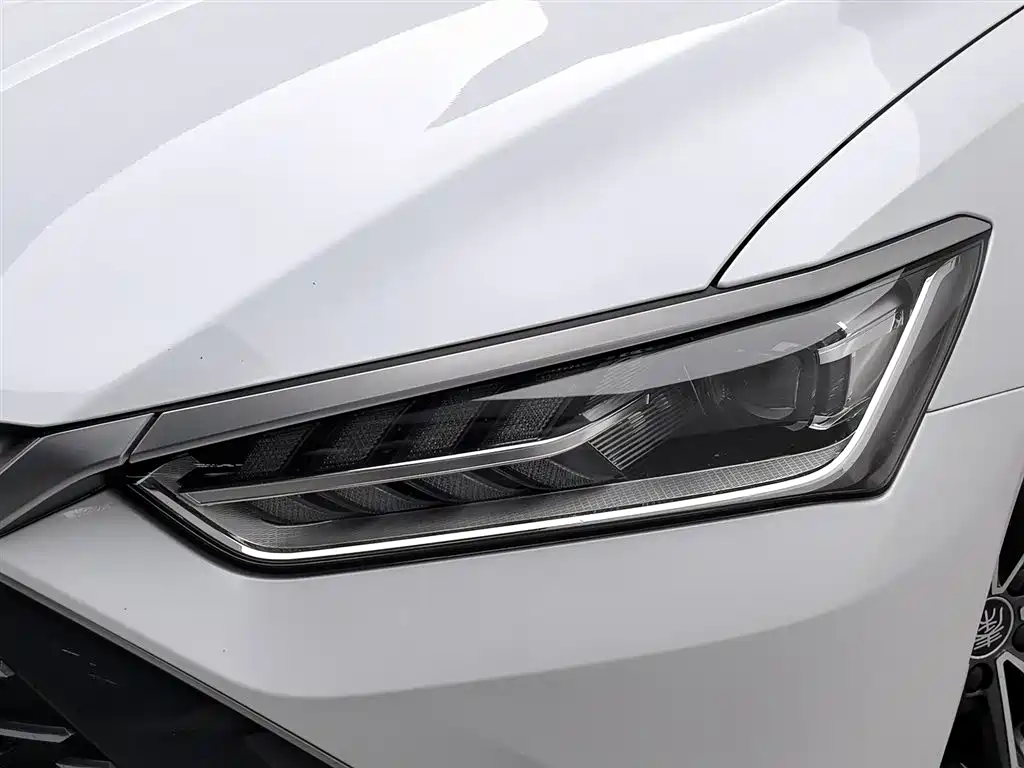 BYD Qin PLUS 2023 — фото 7