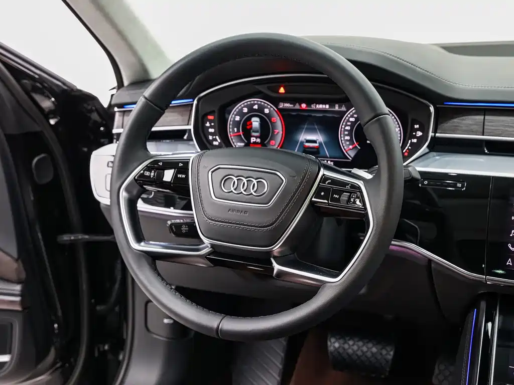 Audi A8 2025 — фото 19
