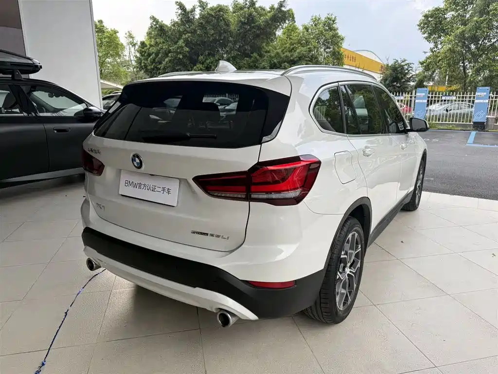 BMW X1 2022 — фото 5